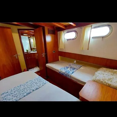 Markus,mandalina,teknesi Bodrum